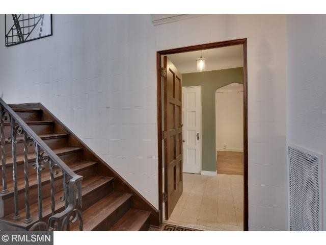 1921 Humboldt Ave S #1 - Photo 2 of 18