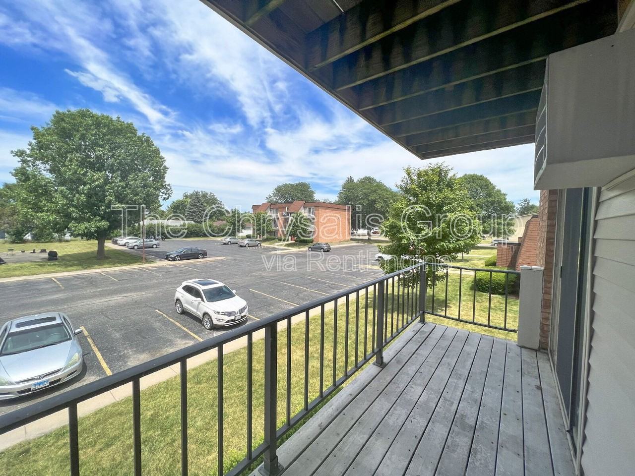 2404 Marquette Rd #3 - Photo 2 of 19