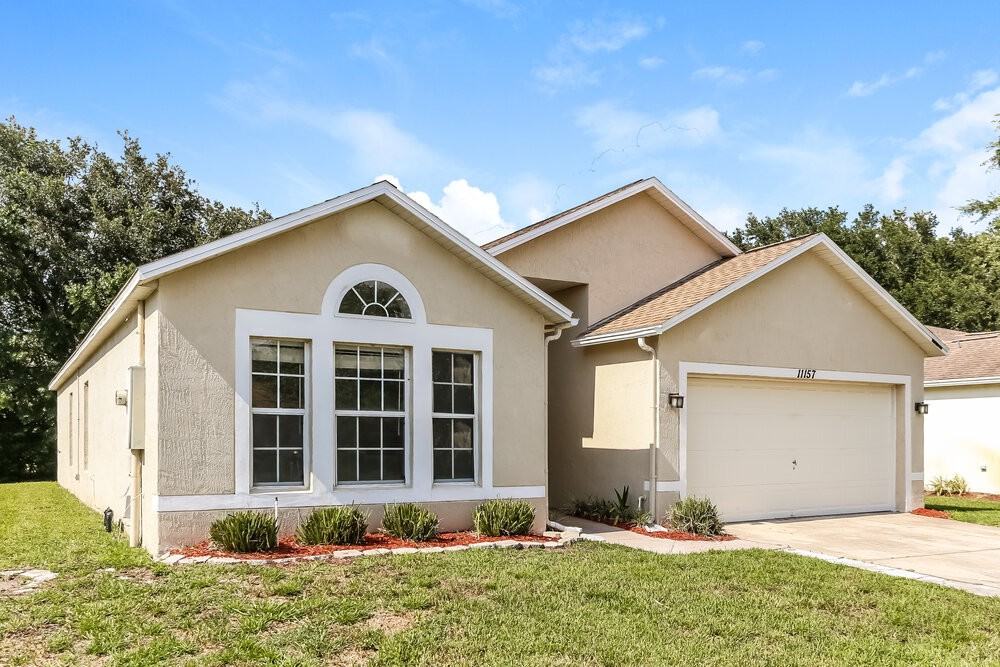 11157 Wyndham Hollow Ln - Photo 3 of 16