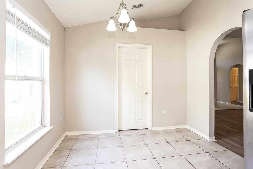 11157 Wyndham Hollow Ln - Photo 7 of 16
