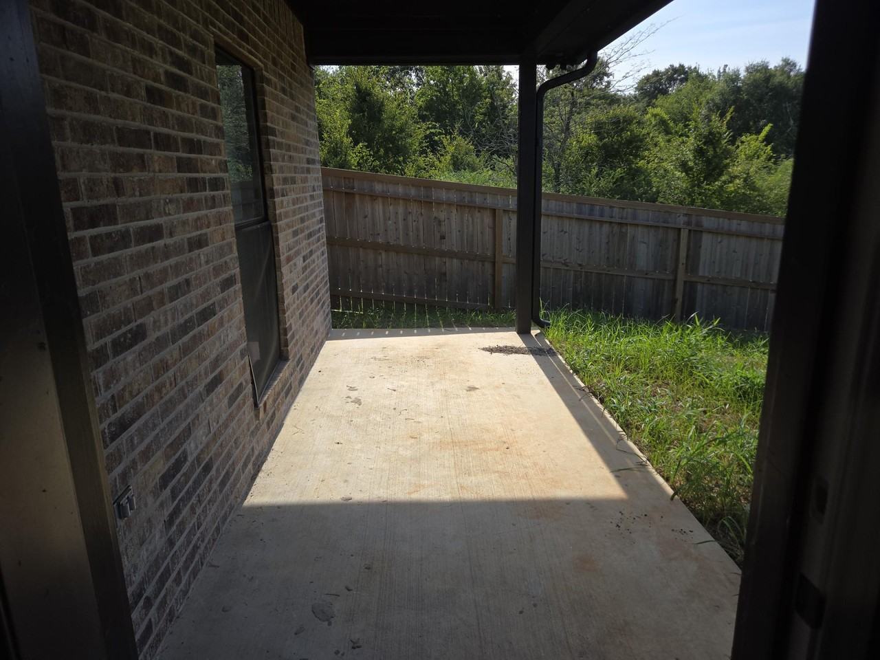 409 S Steen Dr #104 - Photo 5 of 17