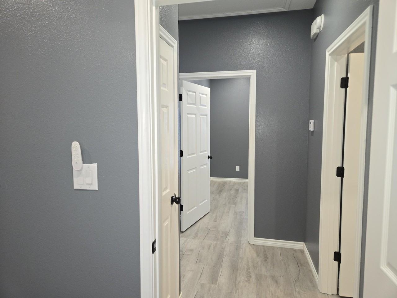 409 S Steen Dr #104 - Photo 3 of 17