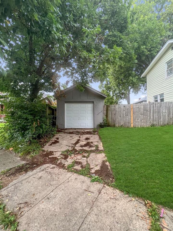 8201 Burns Ave - Photo 2 of 14