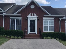 featured image of 160 Saint James Pl