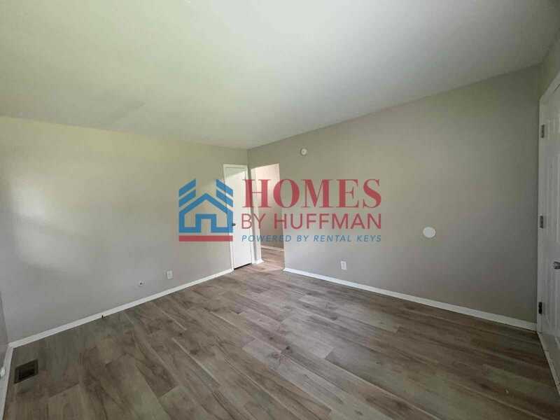 1420 Taylor Ave - Photo 2 of 8