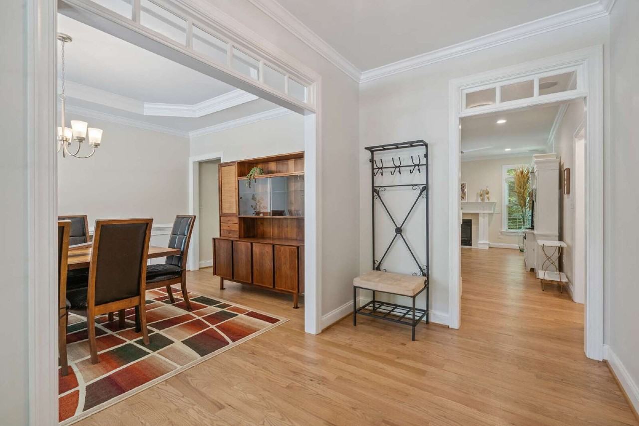 117 Buckhurst Dr - Photo 5 of 50