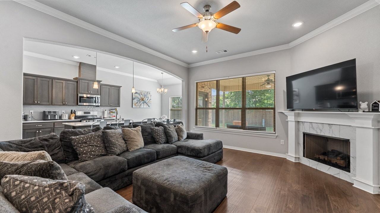 708 Copper St - Photo 3 of 22