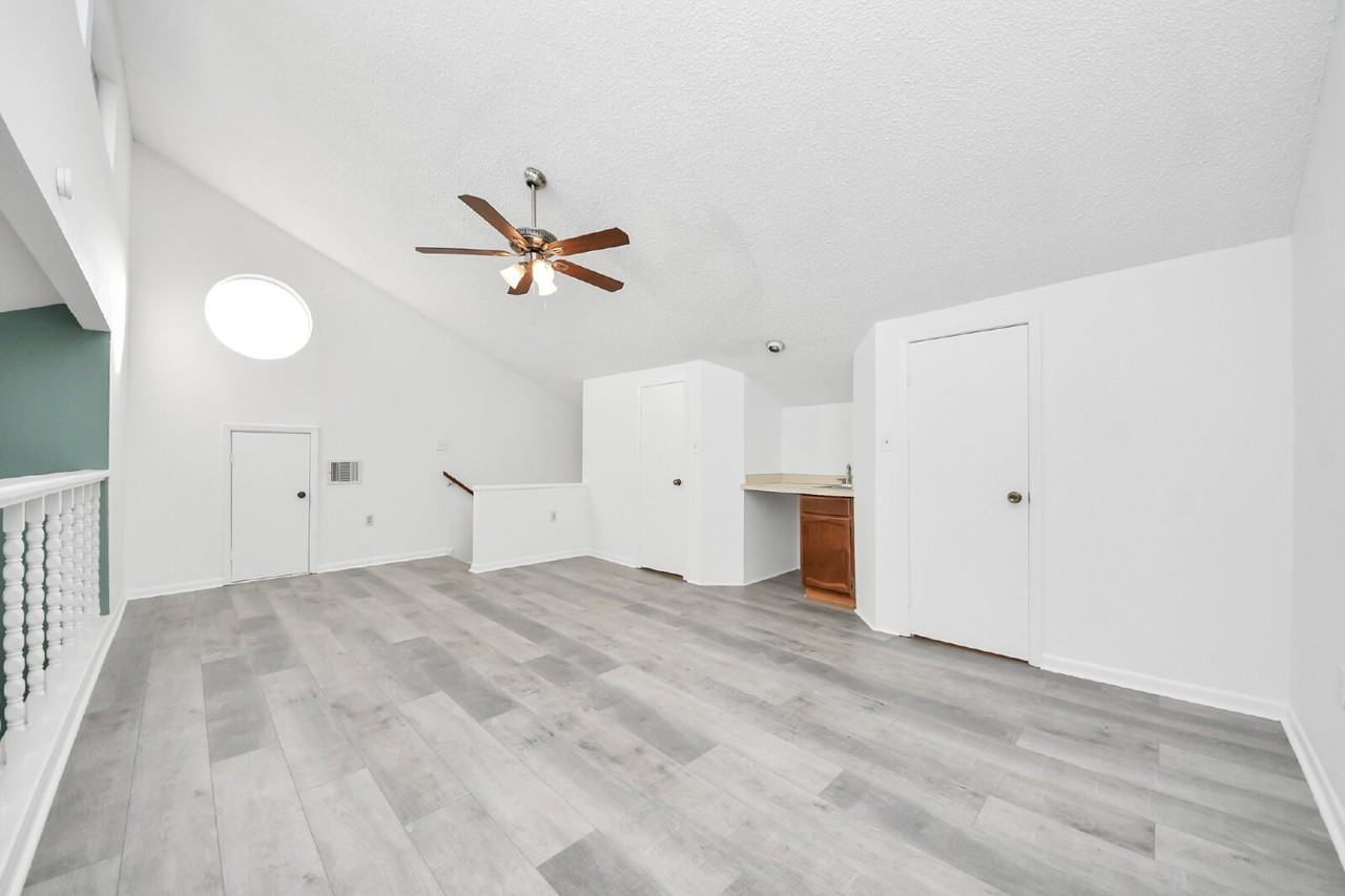 129 Tarpon St - Photo 3 of 38