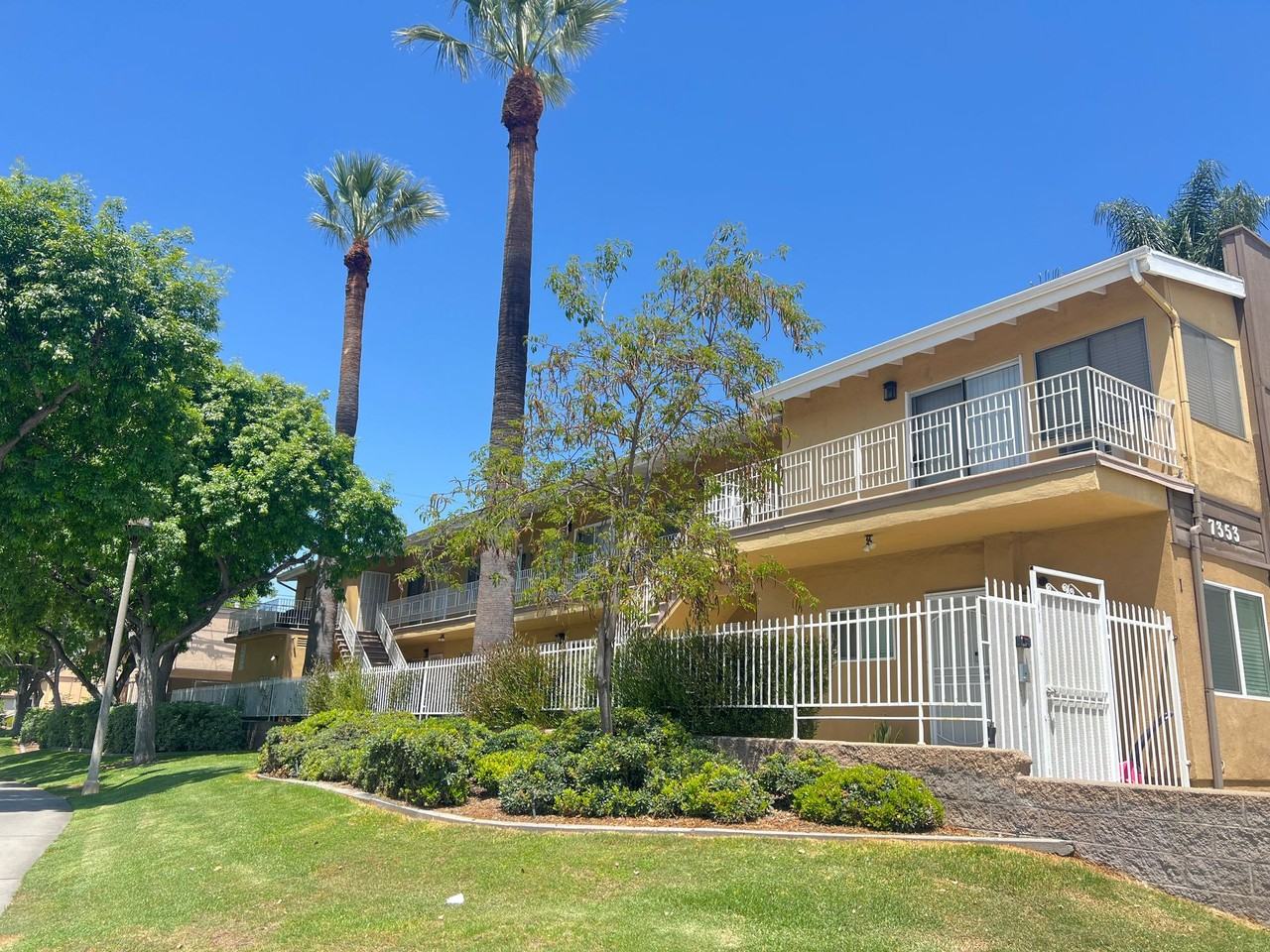 7353 Comstock Ave, Whittier - Photo 2 of 4