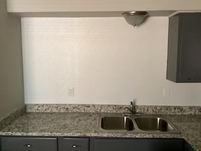 4913 Saddlebrook Ln #4 - Photo 7 of 14