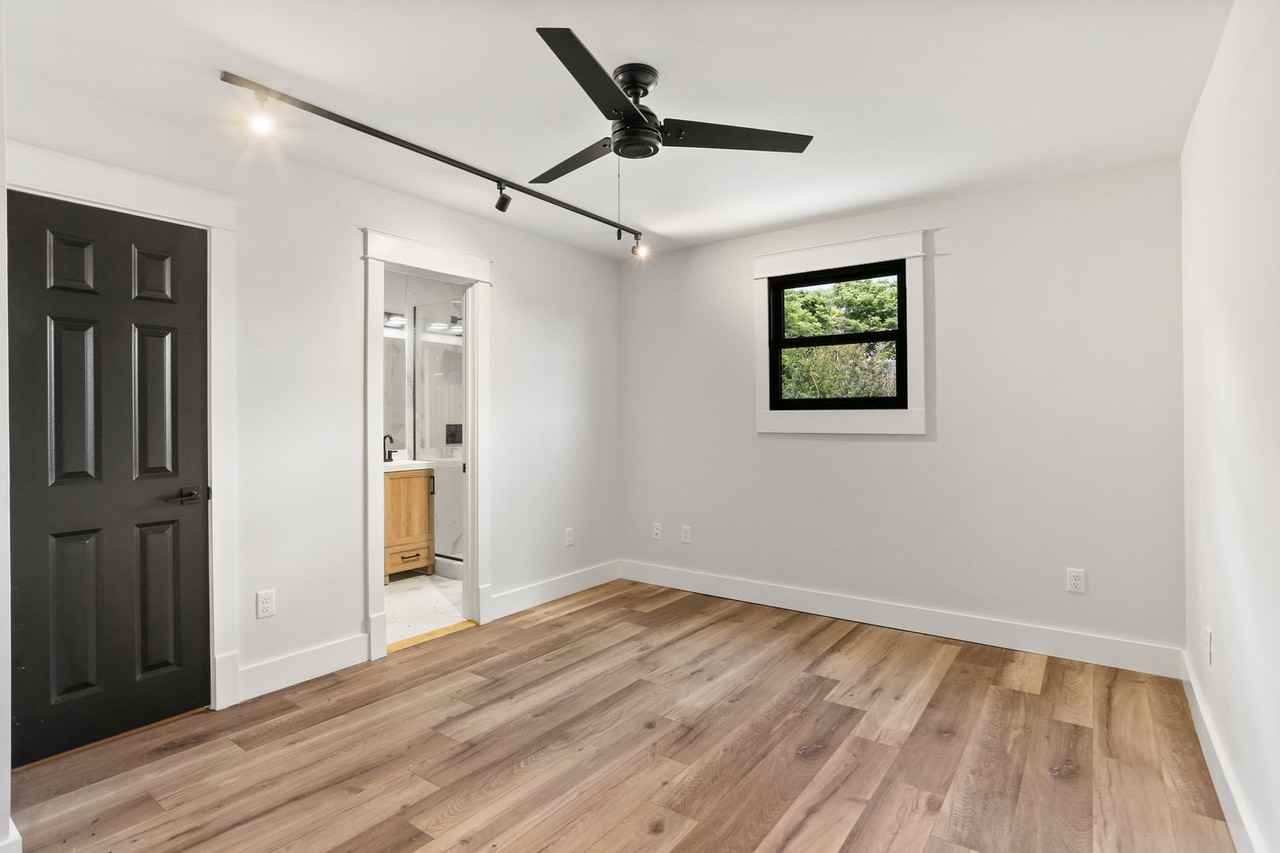 4421 4421 Burgundy - 202 #202 - Photo 5 of 11