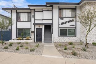 Upstairs 1 Bed 1 Bath with In Unit Laundry and Parking Spot Available! - Photo 1 of 1