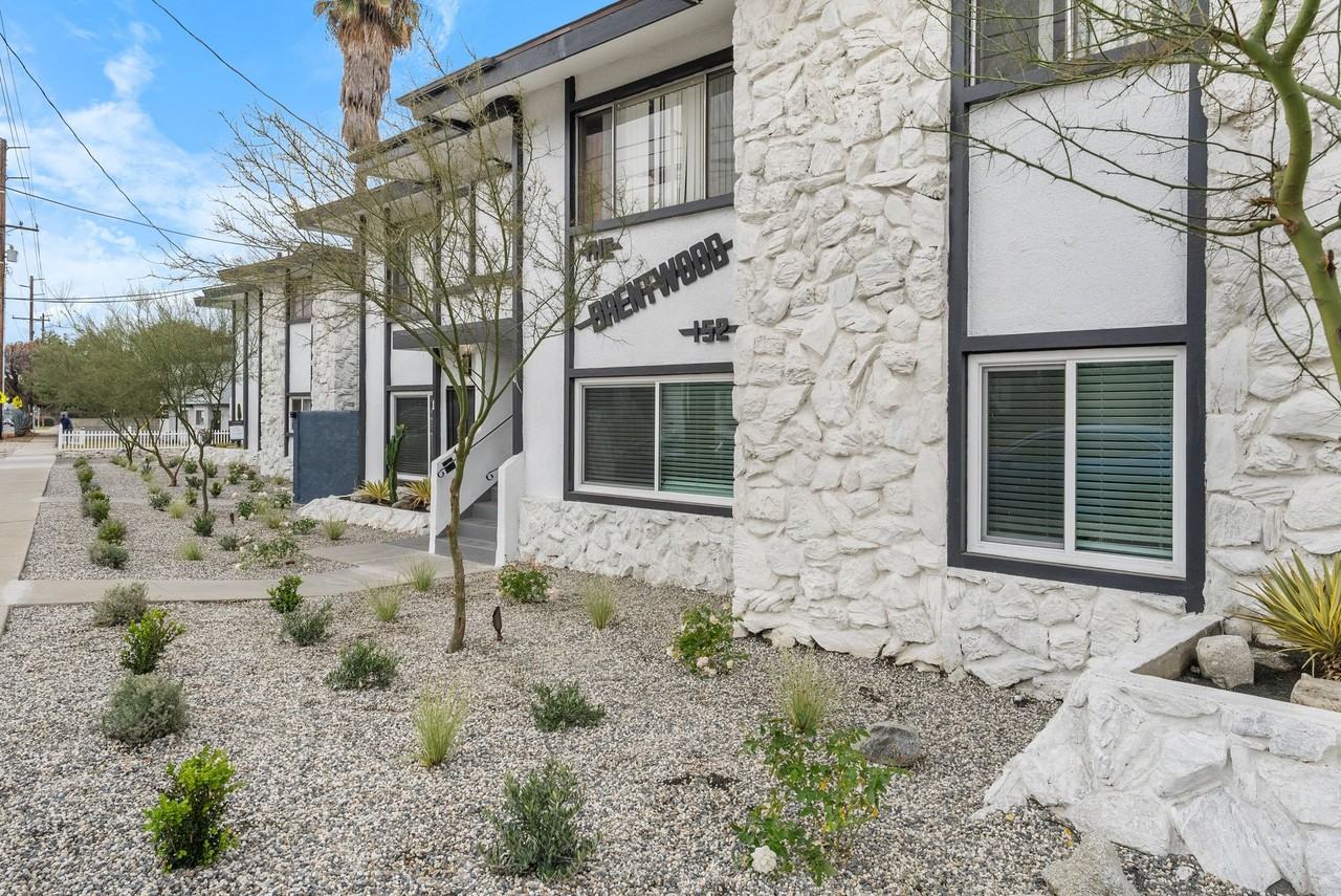 150 E La Verne - Photo 3 of 23