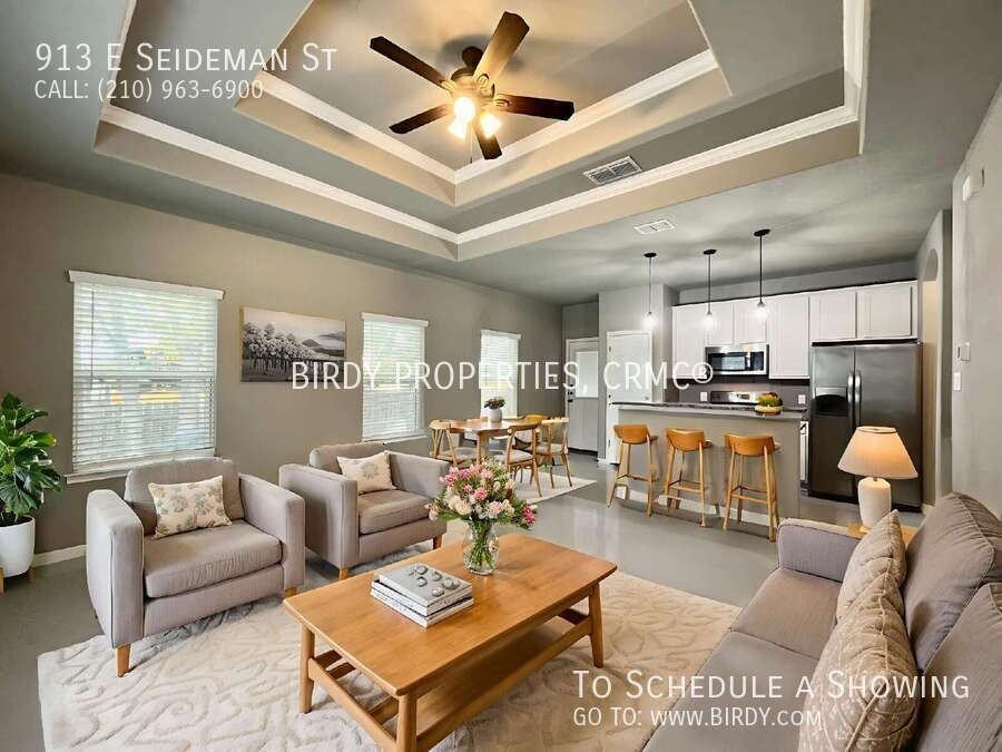 913 East Seideman Street - Photo 2 of 33