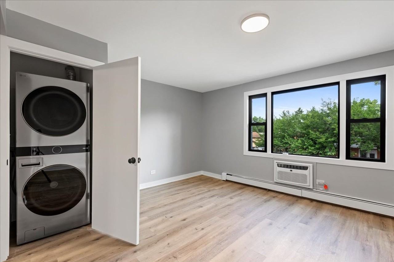 Maple Grove Apartments - Photo 5 of 32