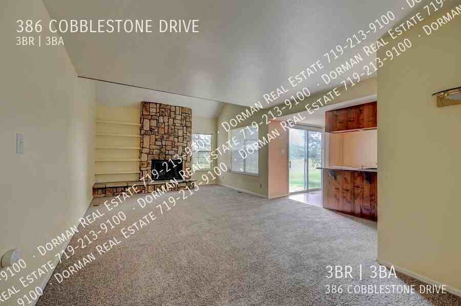 386 Cobblestone Dr - Photo 3 of 28