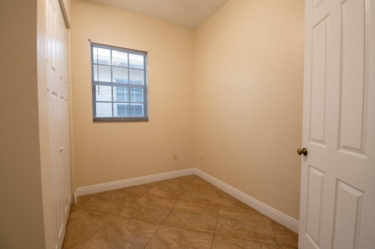 12094 Citrus Grove Blvd #NA - Photo 2 of 13