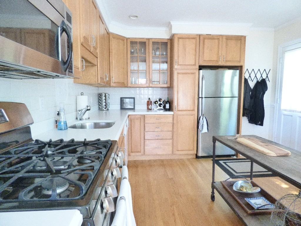 19 Orchard Pl #B - Photo 7 of 34