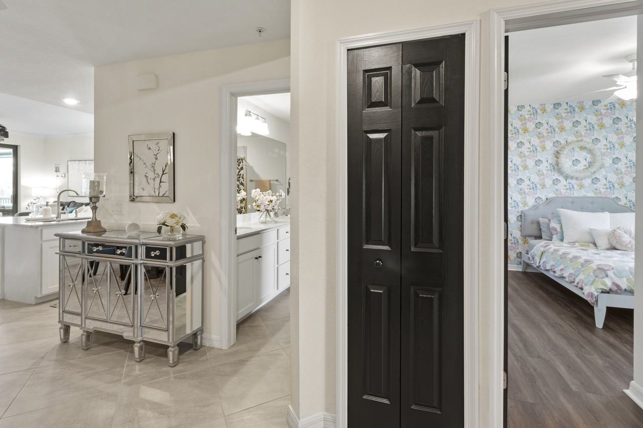 17724 Gawthrop Dr #208 - Photo 4 of 35