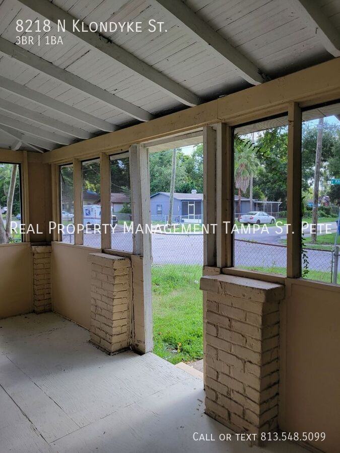8218 N Klondyke St - Photo 2 of 19