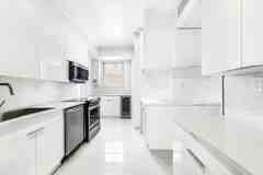 175 E 62nd St #15D - Photo 4 of 4