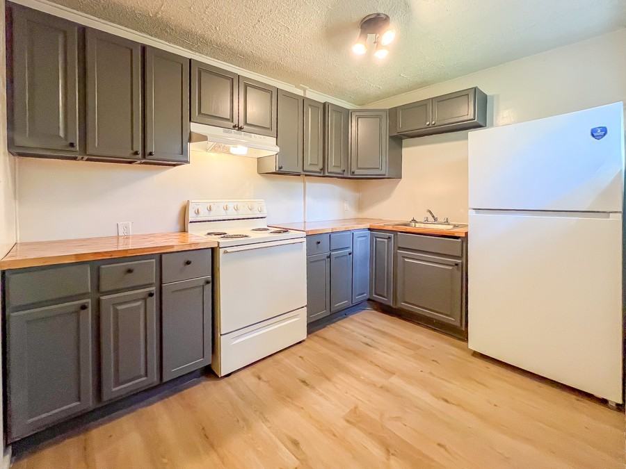 2123 Walton St #NA - Photo 2 of 26