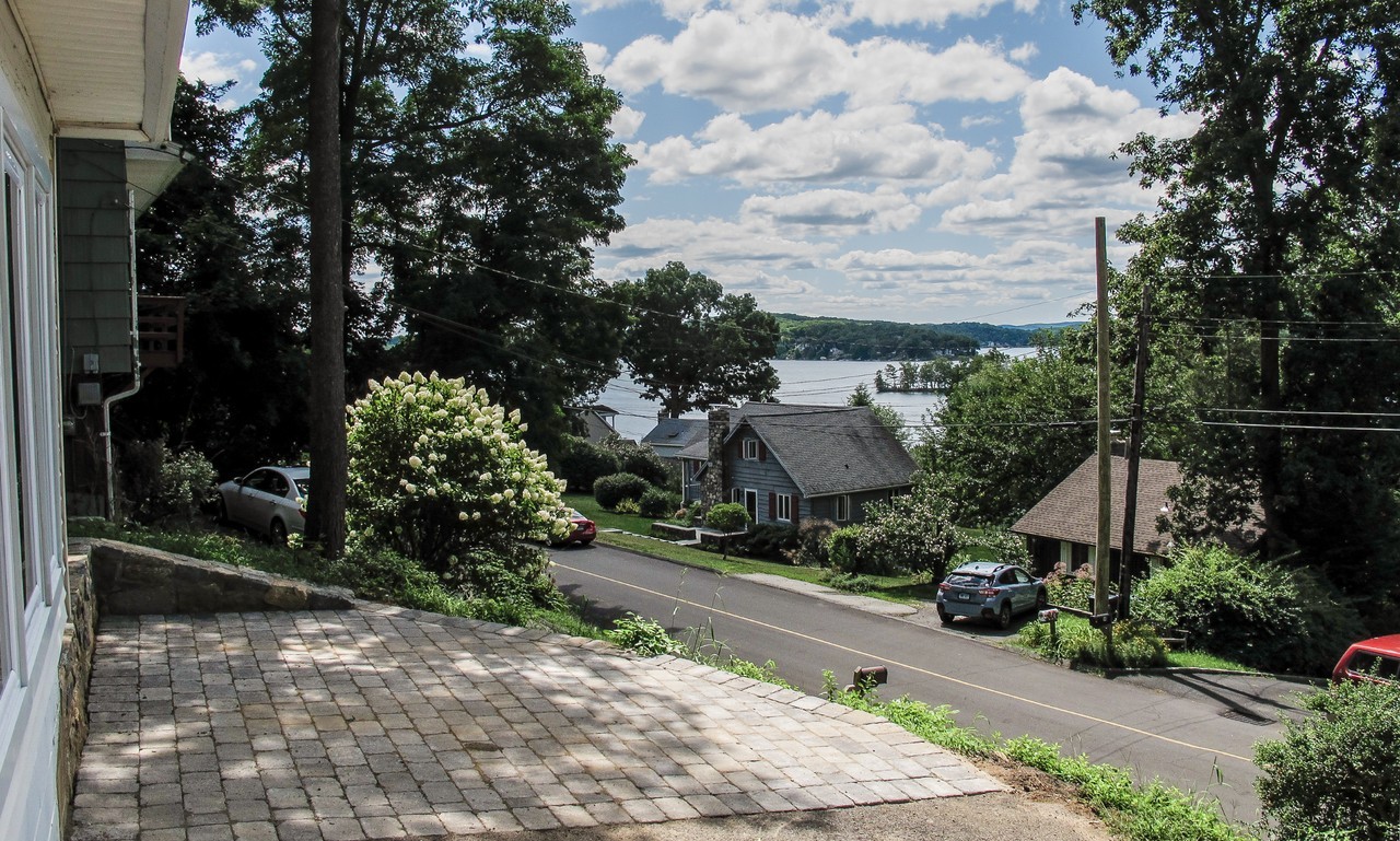 9 Longview Dr #NA - Photo 3 of 26