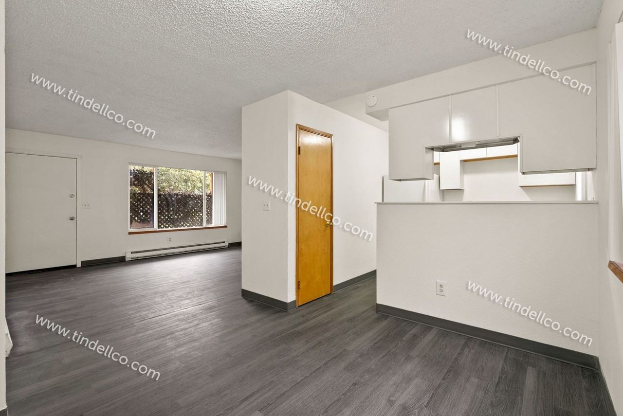 285RK - Wellington Square - Photo 5 of 20