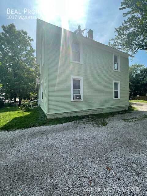 1017 Washtenaw Rd #2 - Photo 3 of 16