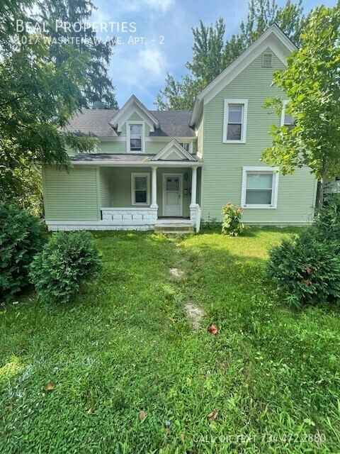 1017 Washtenaw Rd #2 - Photo 5 of 16