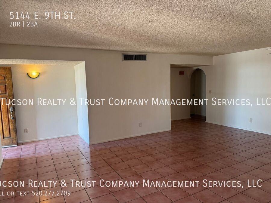 5144 E 9th St - Photo 3 of 16