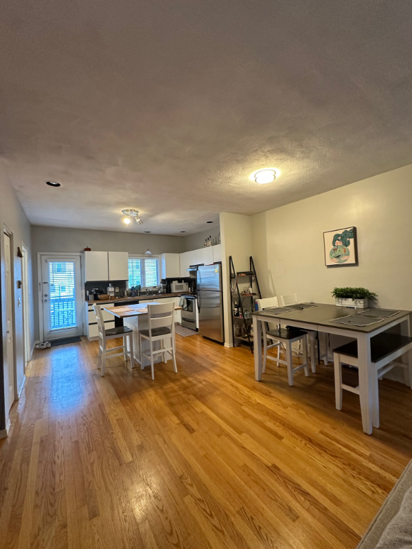 273 Sumner St - Photo 2 of 18