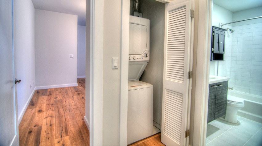 1373 Minna St - Photo 3 of 19