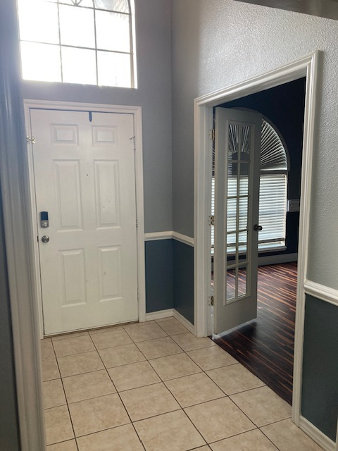 6017 Summerwood Ln - Photo 3 of 25