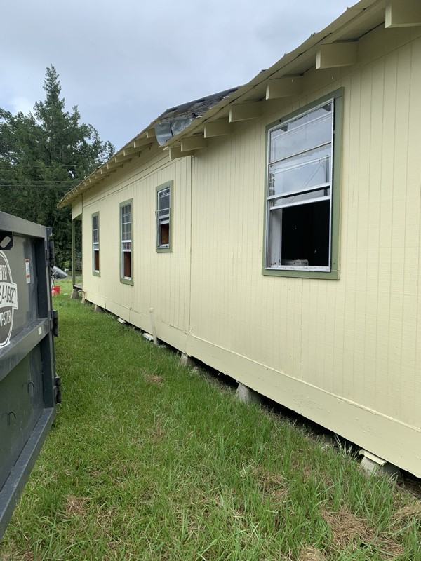 1416 West 7th Street - Photo 2 of 10