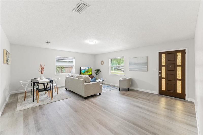 5191 Tan St - Photo 2 of 13