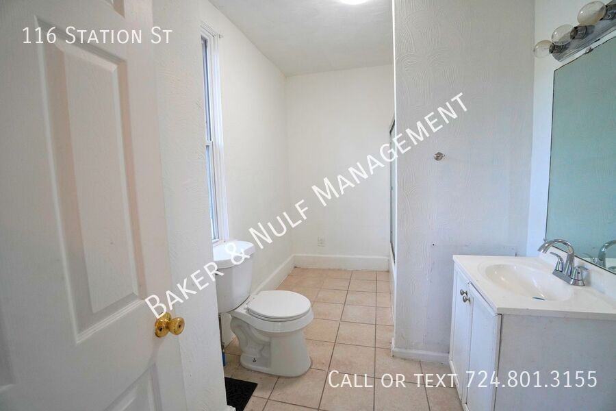 116 Station St - Photo 2 of 8