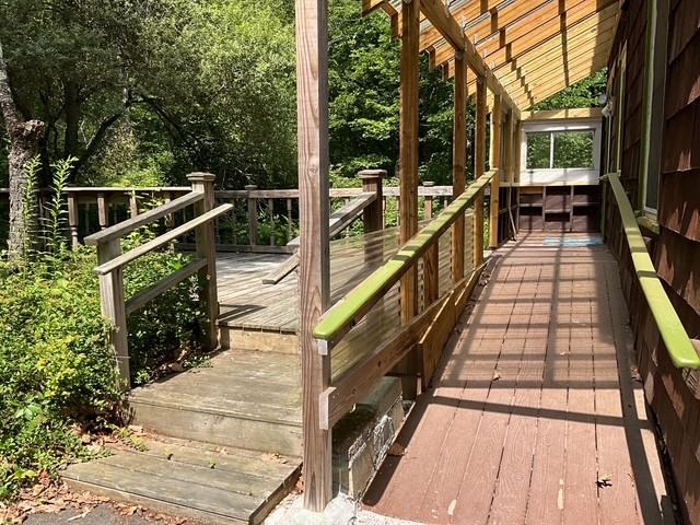 11 Bassett Ct - Photo 2 of 33