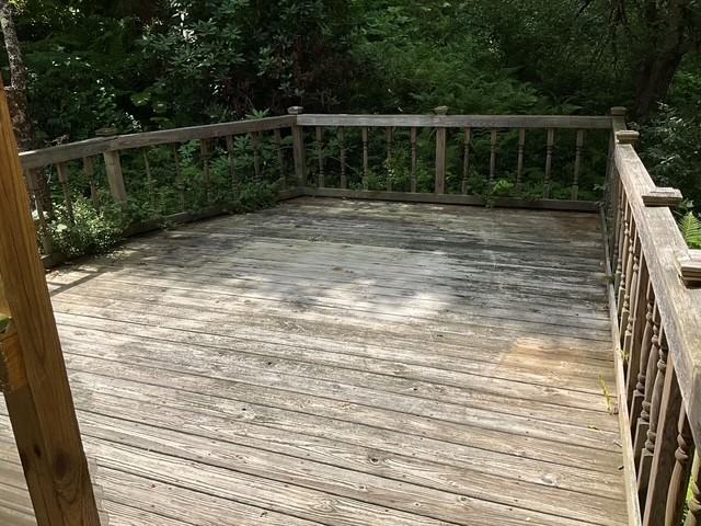 11 Bassett Ct - Photo 3 of 33