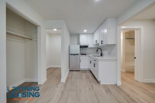 424 S Venice Blvd #9D - Photo 1 of 1