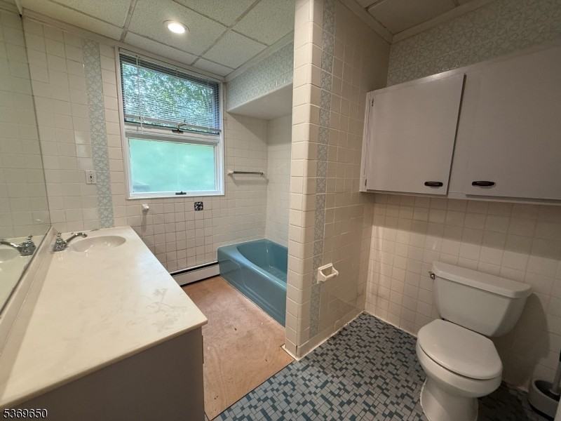 18 Rockview Ave #4-4 - Photo 2 of 5