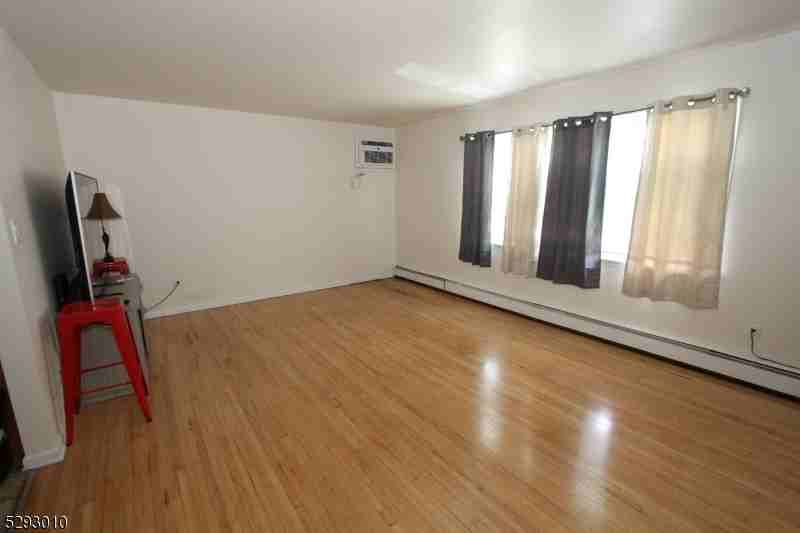 287 Legion Pl #3-3 - Photo 2 of 11