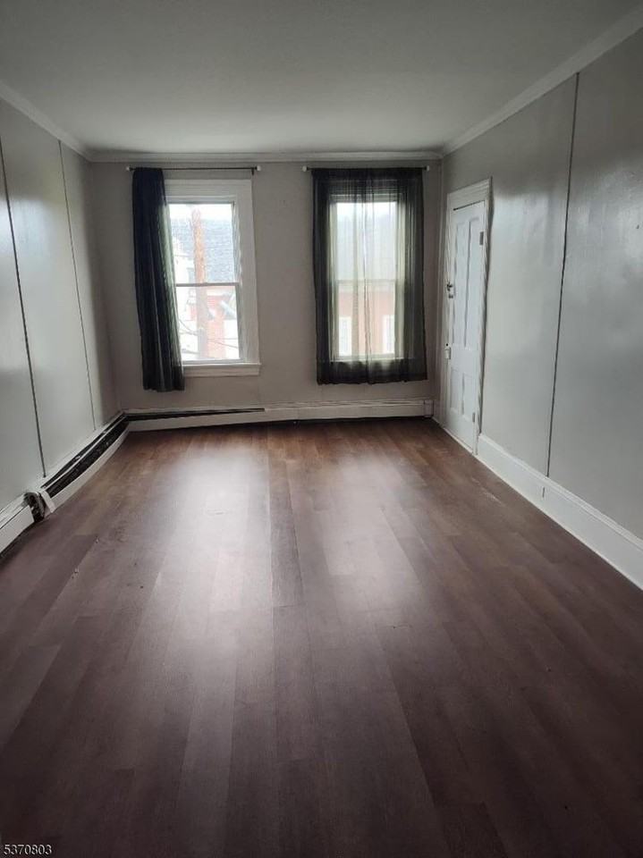 304 Front St #4A4A - Photo 2 of 5