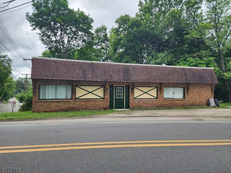 81 Church St #81 - Photo 3 of 27