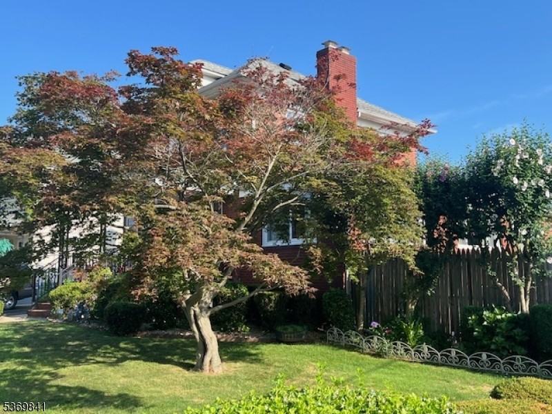 315 Longwood Ave #2-2 - Photo 3 of 14