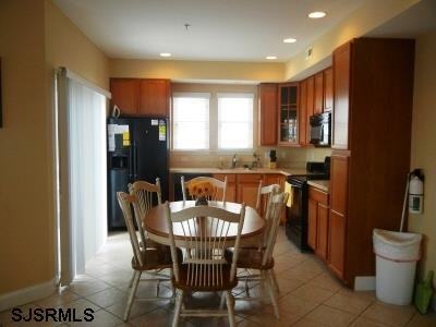 1301 West Ave #BB - Photo 3 of 11