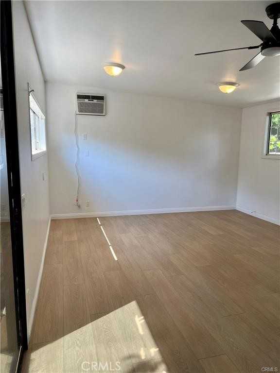 22301 Wyandotte St #CC - Photo 2 of 12