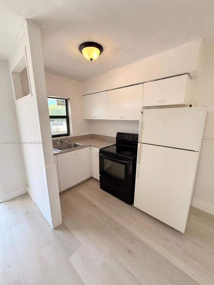 Nw 15th Street Rd #0 - Photo 3 of 7