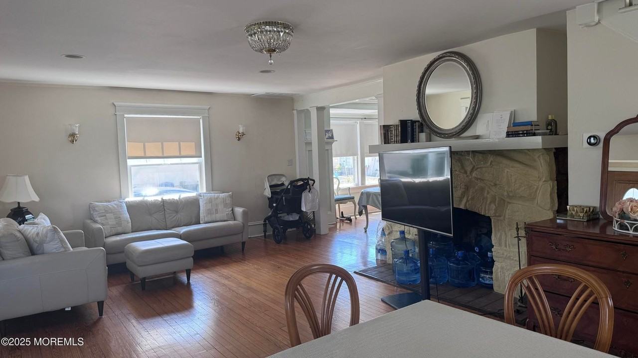 12 Elberon Ave #12 - Photo 3 of 9