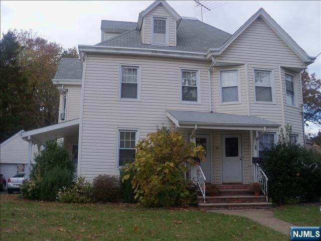 28 Washington Ave #28 - Photo 2 of 7